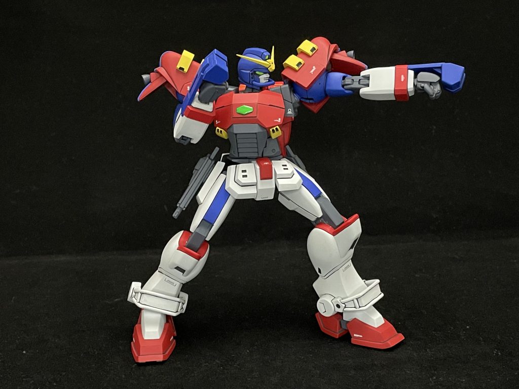 ファイティングナックルはマグネットで展開