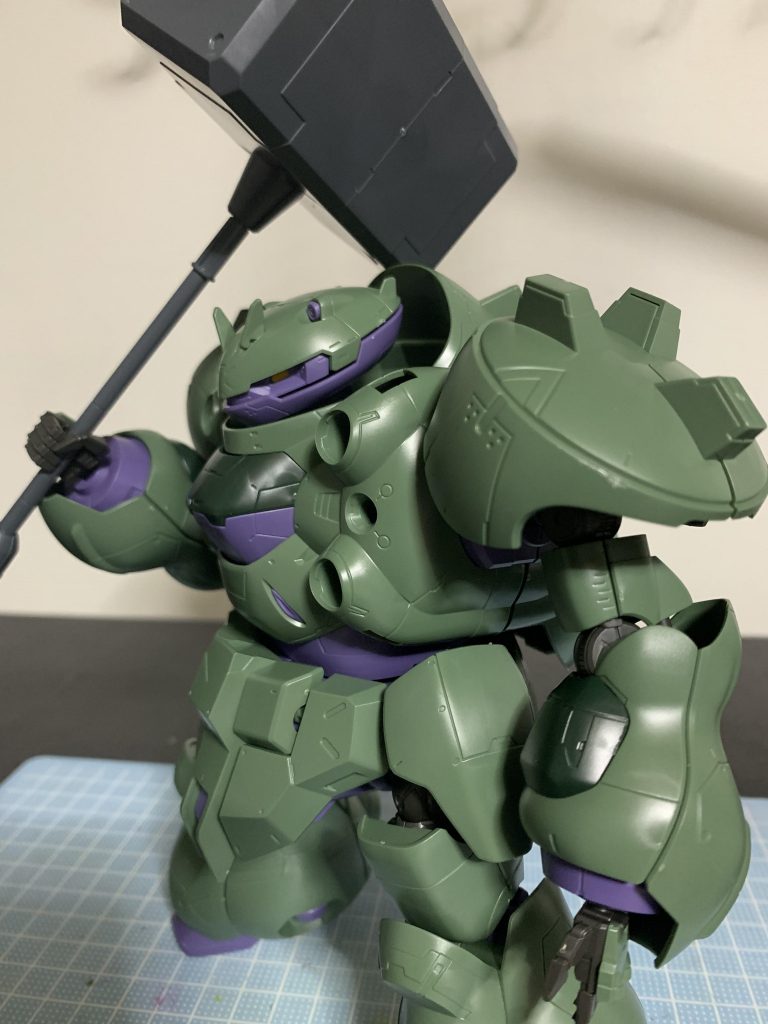 今回は俺好みの良い機体に仕上り大満足です。前回作ったヴィダールとウォドムのおかげで大成功です失敗したお陰で新たな塗装方法試せました♪閲覧ありがとうございました。