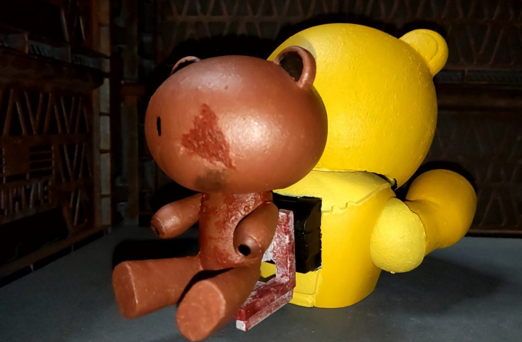  背負い物のプチッガイは首の角度変更しポーズ固定です。