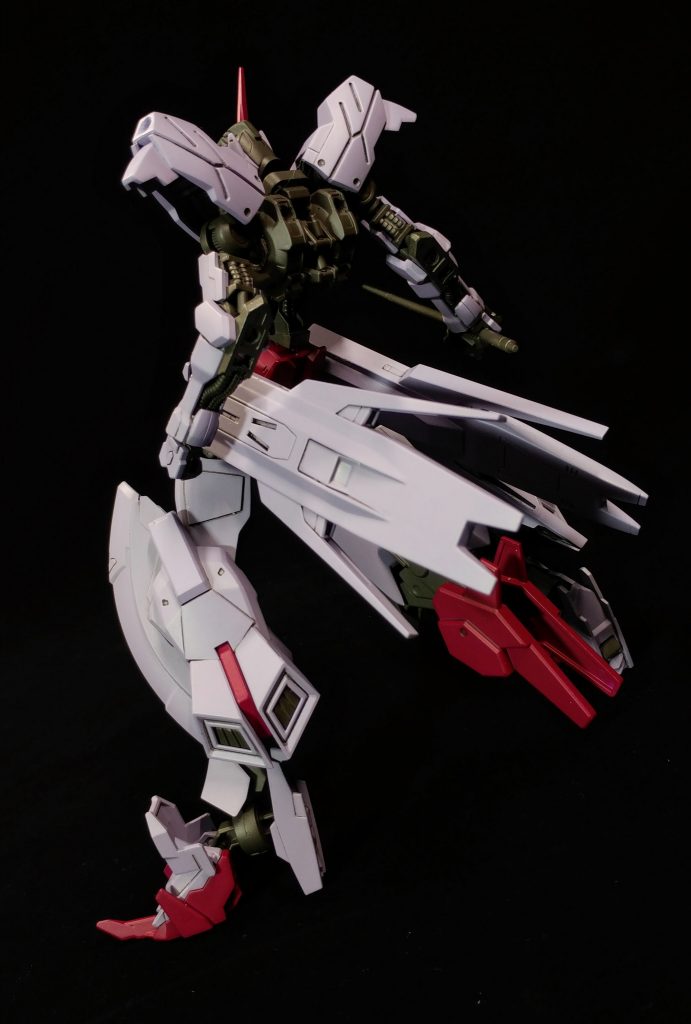 スタインの太ももサイドスラスターを持ってきました。