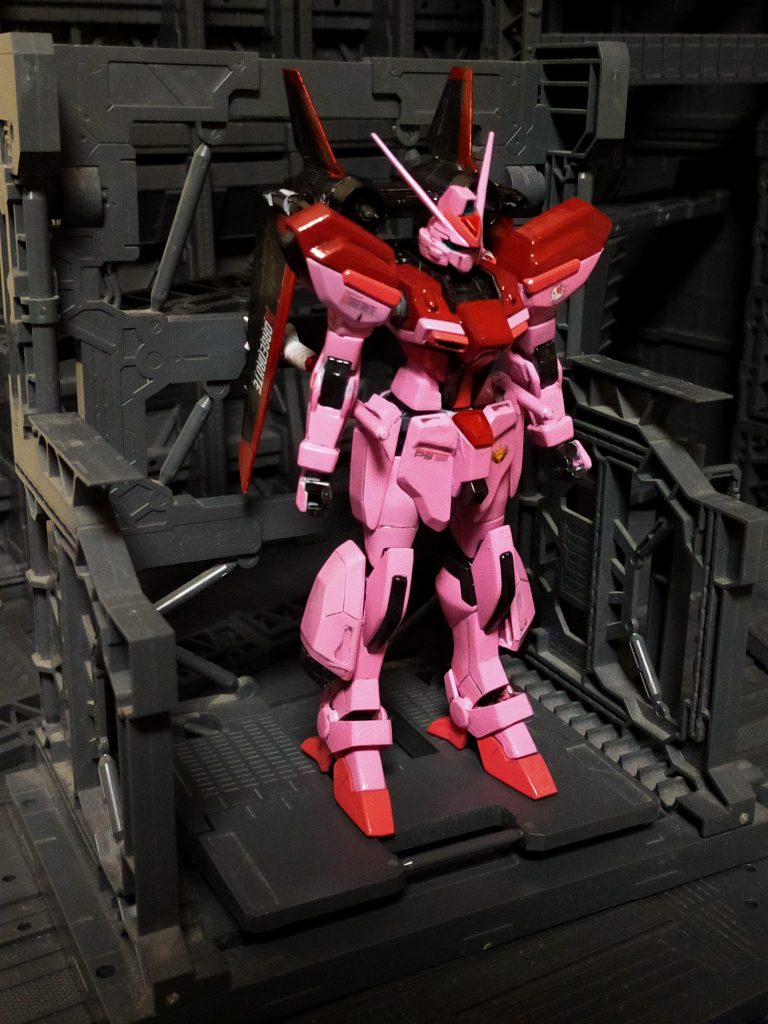 ウィンダムが背負っているジェットストライカーはモルゲンレーテがオーバーホール→改良して制作したもの。エールストライカーカラーにしており、大気圏内における通常の三倍の高機動戦闘が可能。