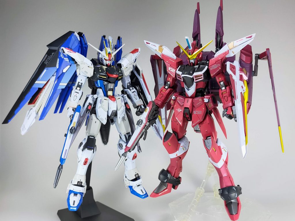 これがやりたかった、フリーダムとの2機揃い踏み!半年がかりで実現できました。色分けや質感を揃えた甲斐もあり、並べた時の統一感はばっちりです。めっちゃ満足。※フリーダムのページもぜひご覧ください。