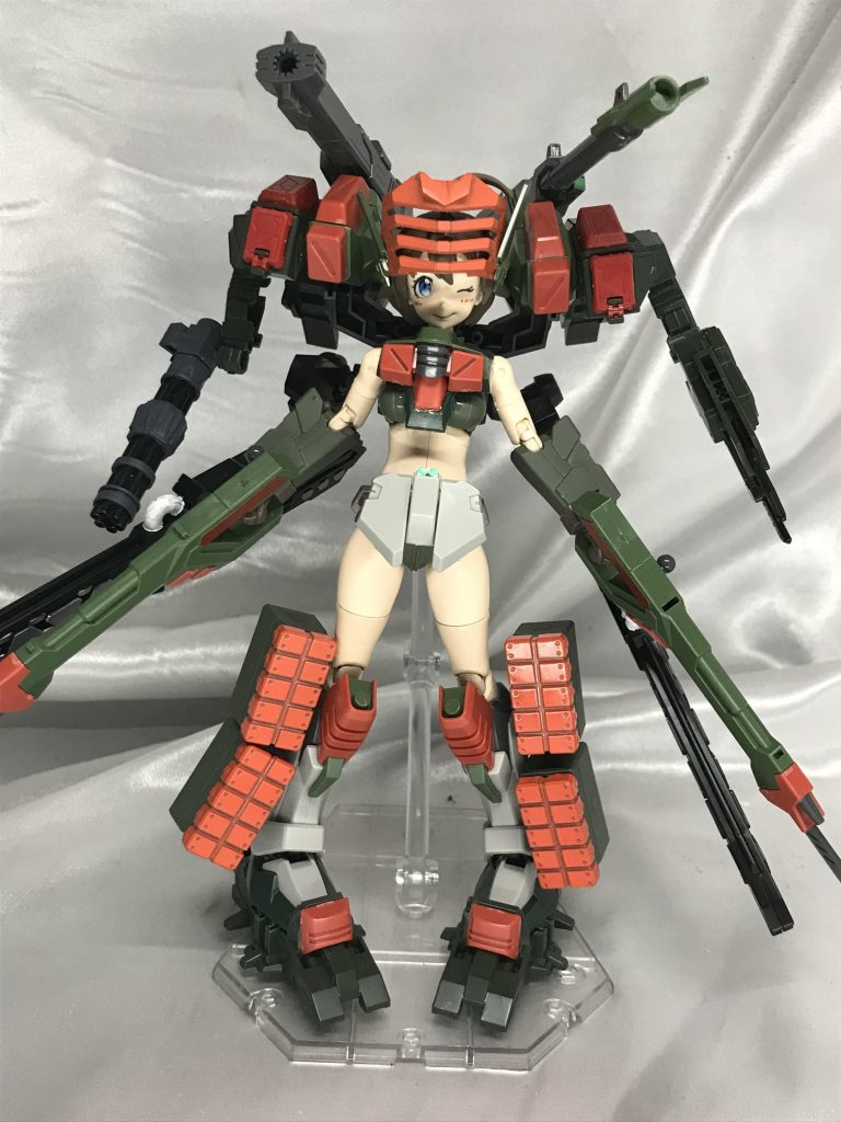 盛ったら脱がす精神。武装があるのでナミさんは露出を上げました。今回スリッパ履いてるんで等身はちょっと高め。