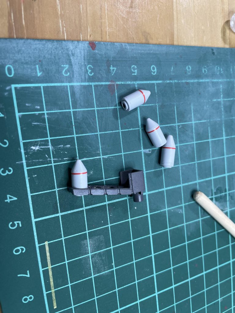 弾作成1:プラ棒+スパイクパーツを流用