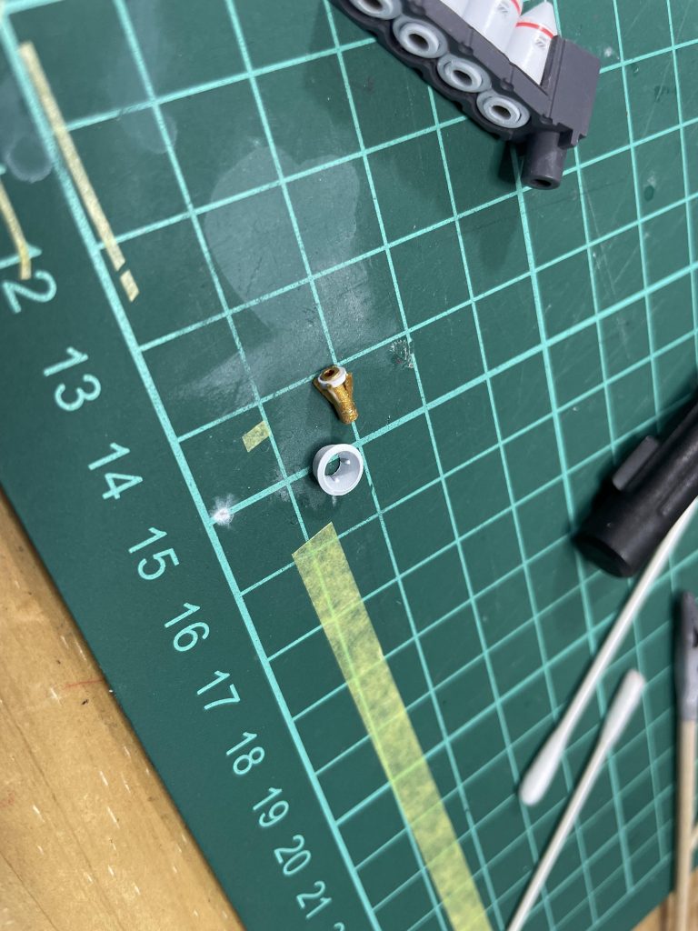 弾作成2:尻尾はプラ棒とプラバン+バーニアパーツ流用