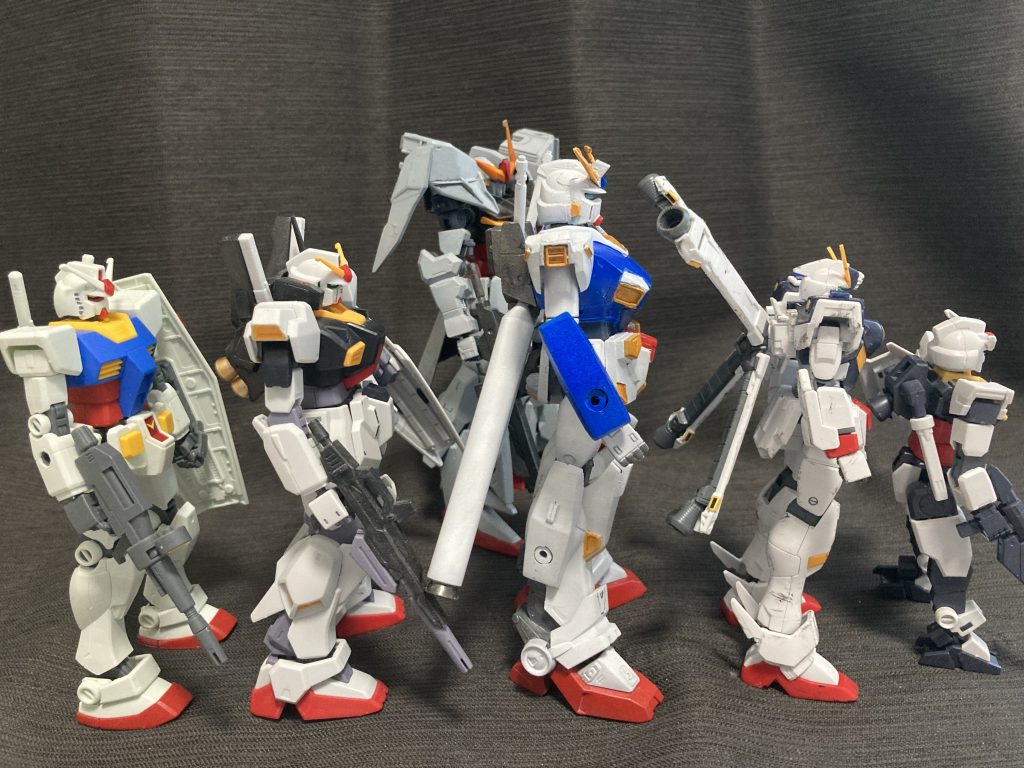 全高比較ガンダム、MK-2、F-89ノヨウナナニカとX-1にコアガンダムwF-89の後ろにいるのはゼルトザームになります。ベースがMK-3らしいから、比較に入れてみました。X-1確かに小さいんですが、それでもRX-78あたりとそう極端なサイズ差がないように見えるのはちょっと意外ではありました。ご覧いただき、ありがとうございました。