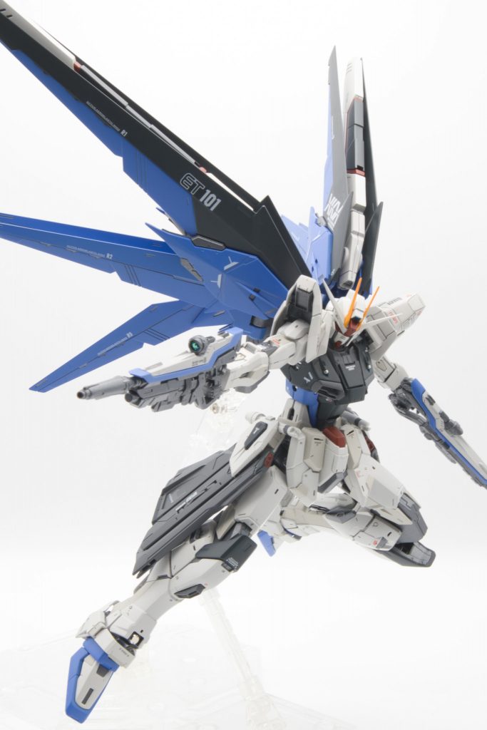 フリーダムガンダム ver2.0–5枚目/制作者:HerGrayMetal