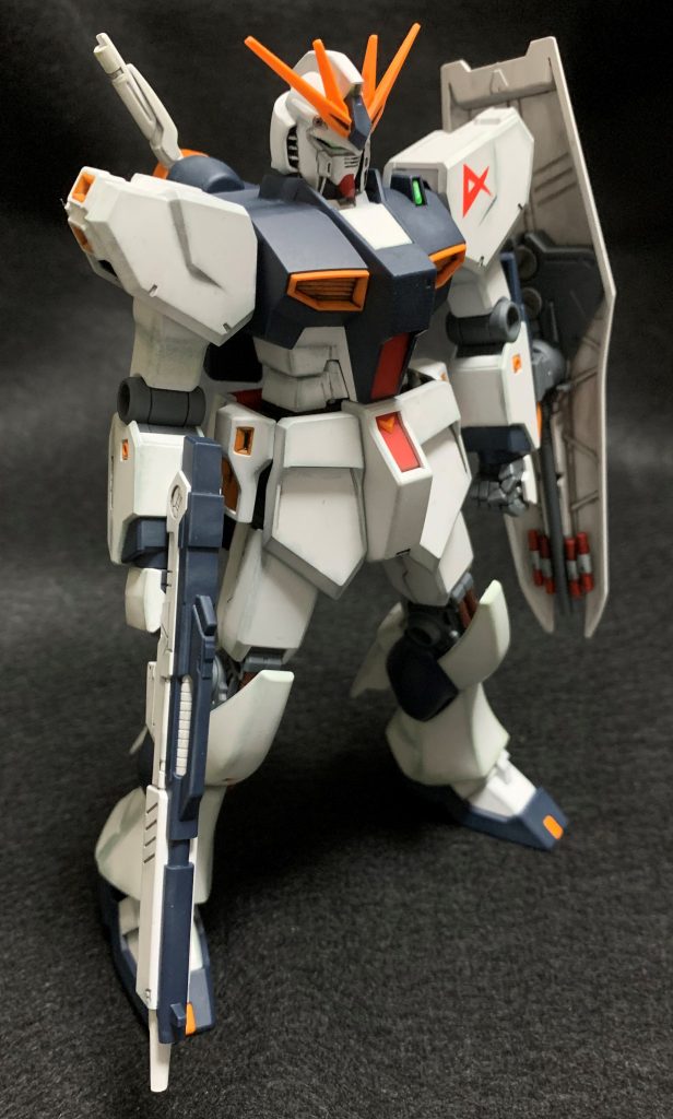 EG νガンダム–3枚目/制作者：ベーヤン