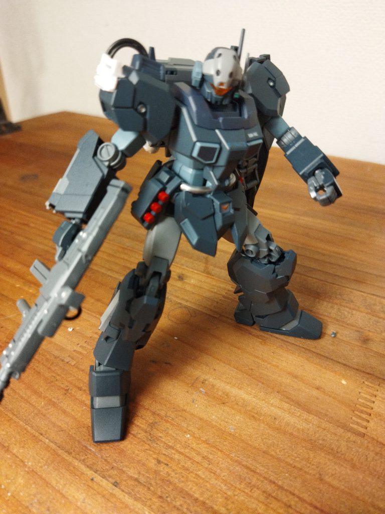 肩のケーブルはお気に入りポイントです！もっと上手くなったら切断面の表現にケーブルを使いたい…