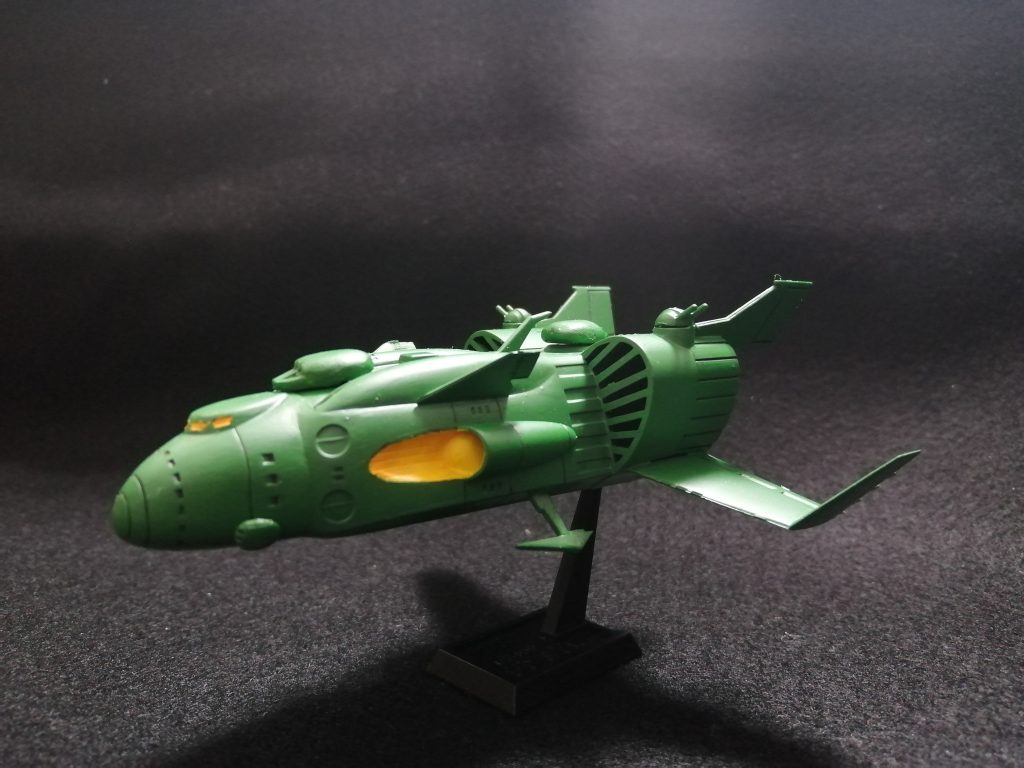 砲塔はメカコレのユキカゼにパテを盛ってガミラス系統らしく。