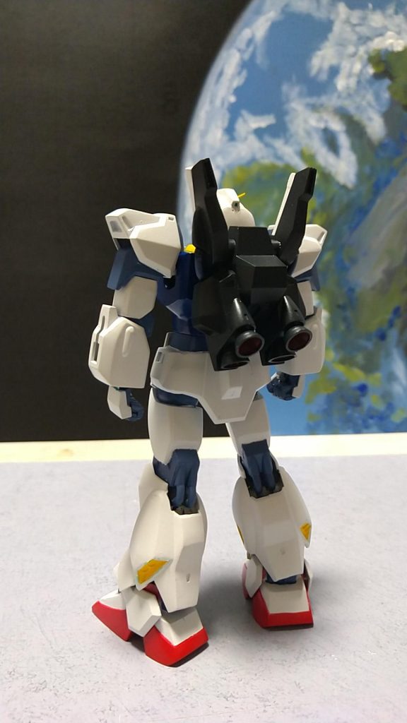 バックショット。バックパックは面出し程度です。