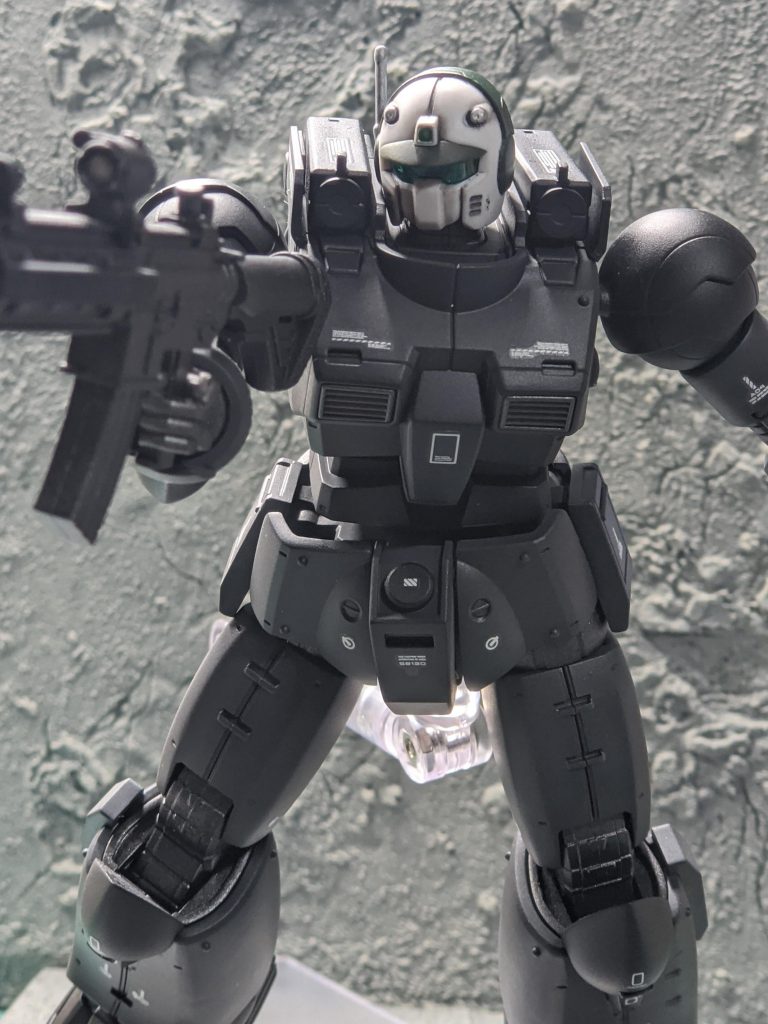 改造素体はガンキャノン最初期型でキャノンと頭部アンテナをヘッドセットに改造しました(^^) 