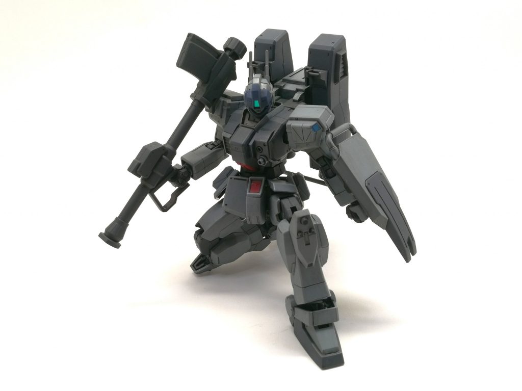 バズーカ装備品リバイブ陸ガンベースなので、膝立ちめっちゃ綺麗