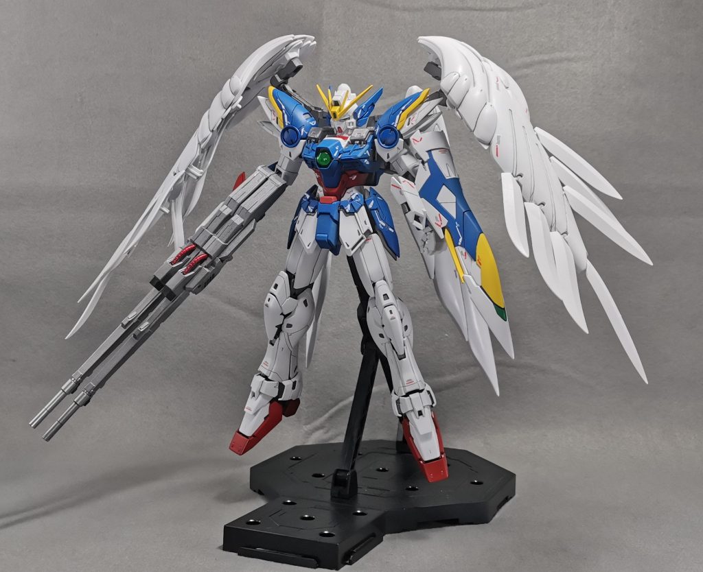 素立ちで今回初のエアブラシでの全塗装です。まだ調色とか慣れてない点もあるのでこれから磨けていければなぁと思ってます!エアブラシは秋葉原工作室、そして最近オープンしたモデラーズカフェ&BAR function 1/144 さんで作業させていただきました!