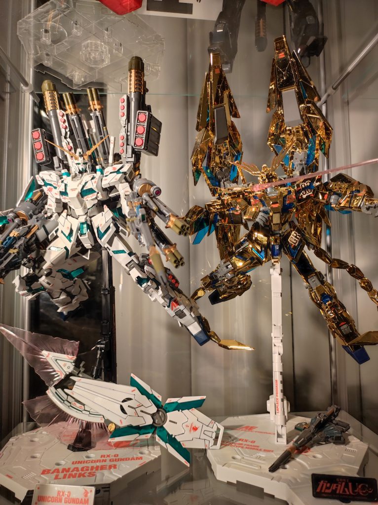 武器を失いたくないので、アクションベースの上に置きました。シールドファンネルではなく、仮想のシールドジャベリンを作りました。 