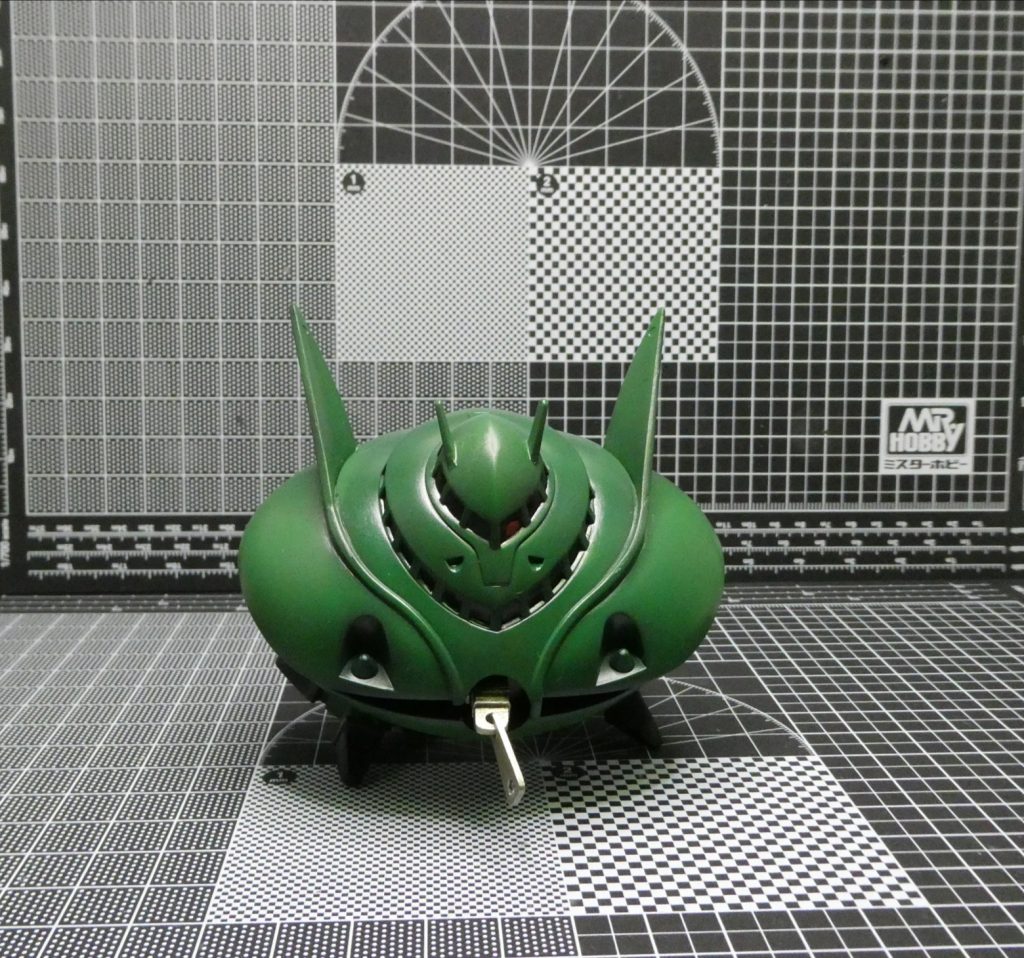 部分的な黒立ち上げ後に基本色を何度も重ねることで自然に陰影をつけました。基本エアブラシ塗装です。