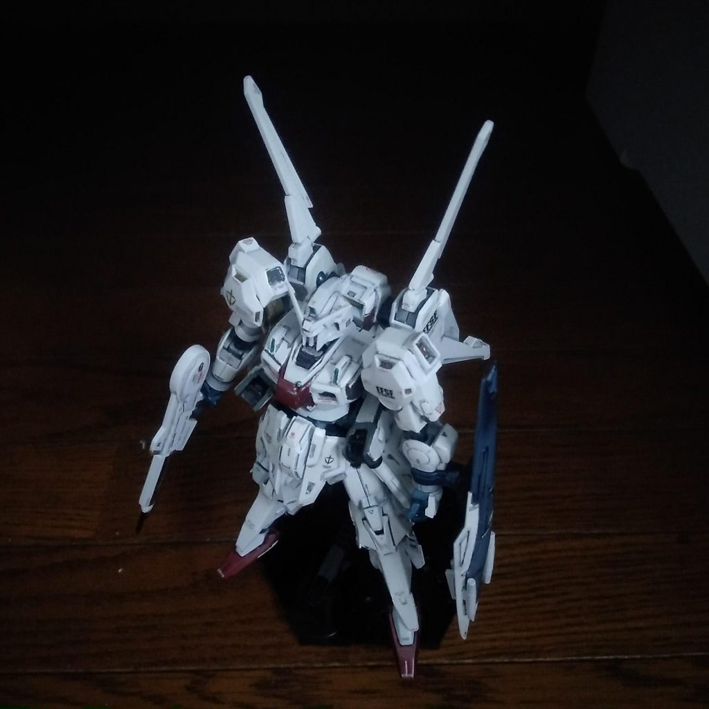 両目で見るから立体感も出て、良いね、と思うけど、写真にすると視点が片目になるので、よく見えるように写すのが難しい。 こんなところかな。