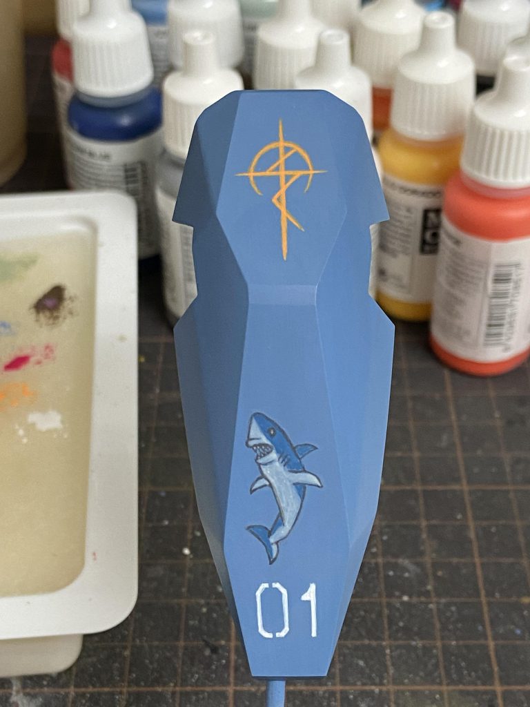 シールド描きこみエンブレム、サメ、数字、全て手描きです