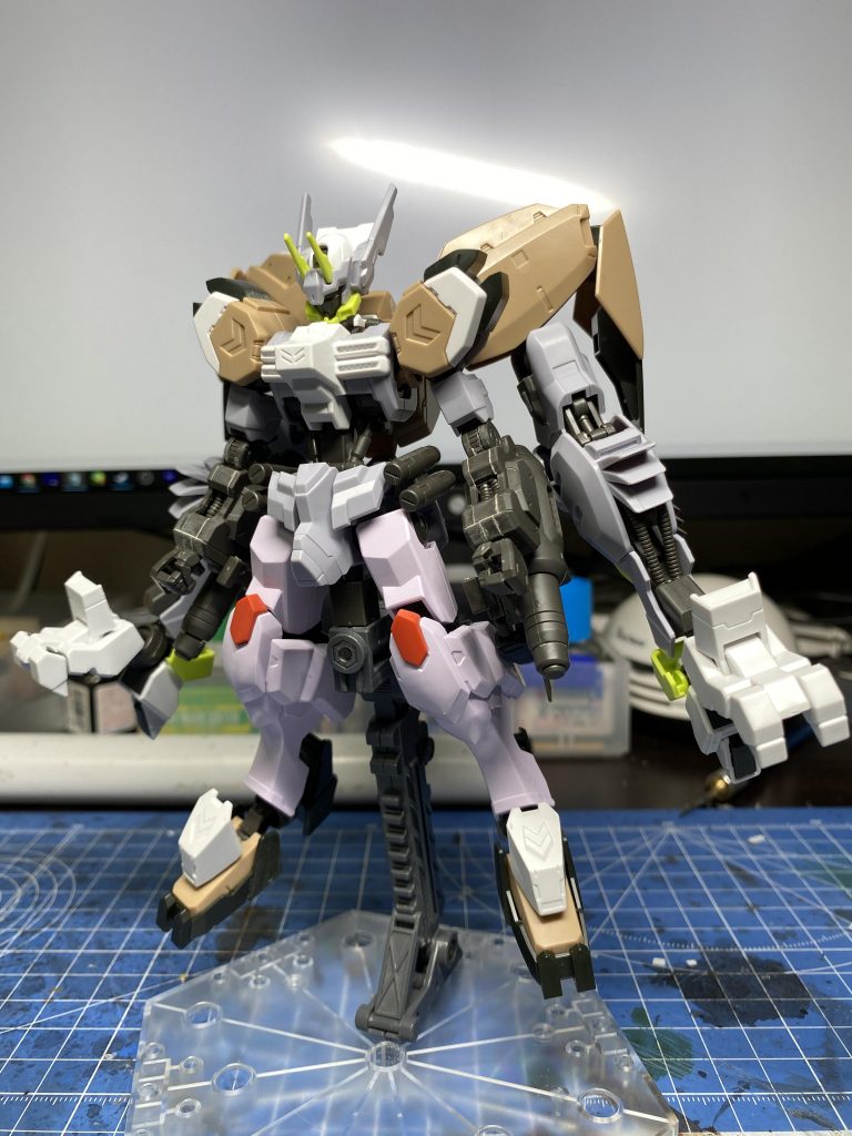 塗装前。アスモデウスの特徴は残したかったので、顔と胸部、腕部はそのまま残しています。