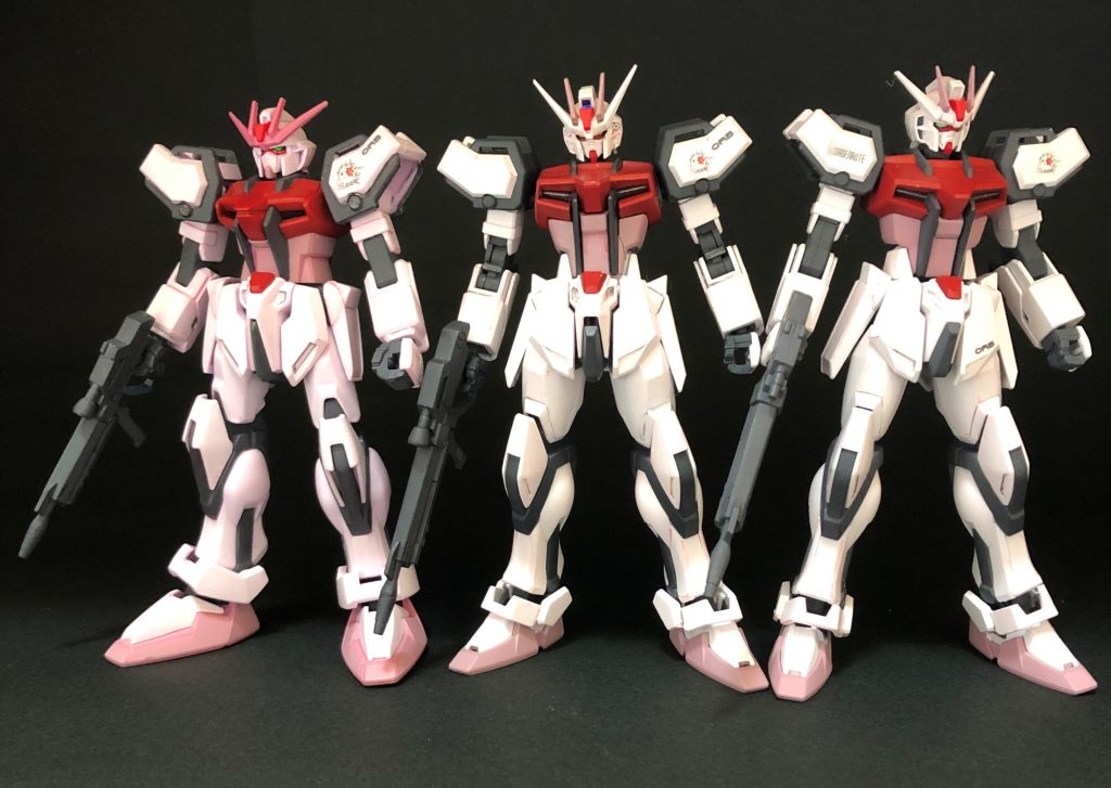 こう撮ってみると、中川と両津のやり取りっぽくなってきちゃいますね。IWSPのストライクルージュはアンテナの色がアイデンティティだと思いましたので、そこを活かして塗りました。