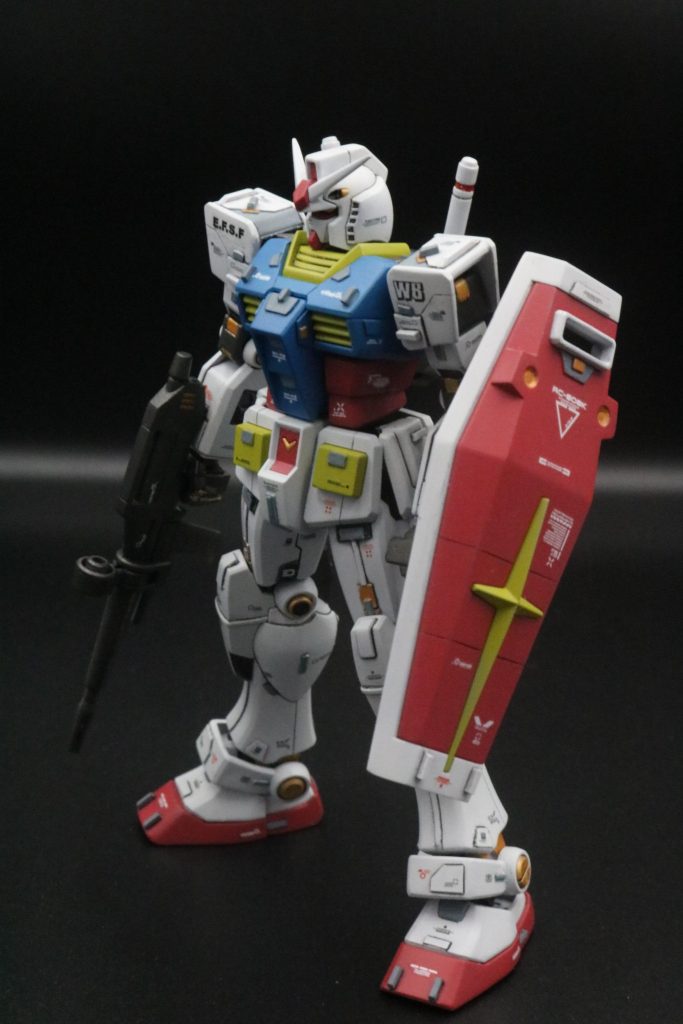 EG RX-78-2ガンダム–3枚目/制作者：ヒロハル