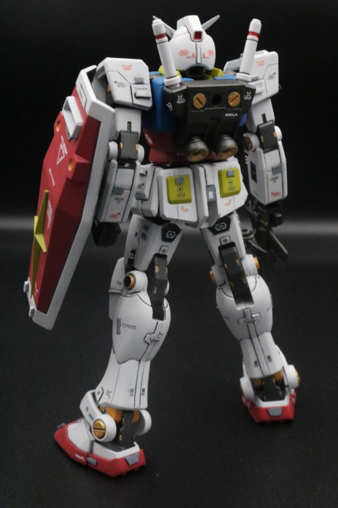 EG RX-78-2ガンダム–4枚目/制作者：ヒロハル