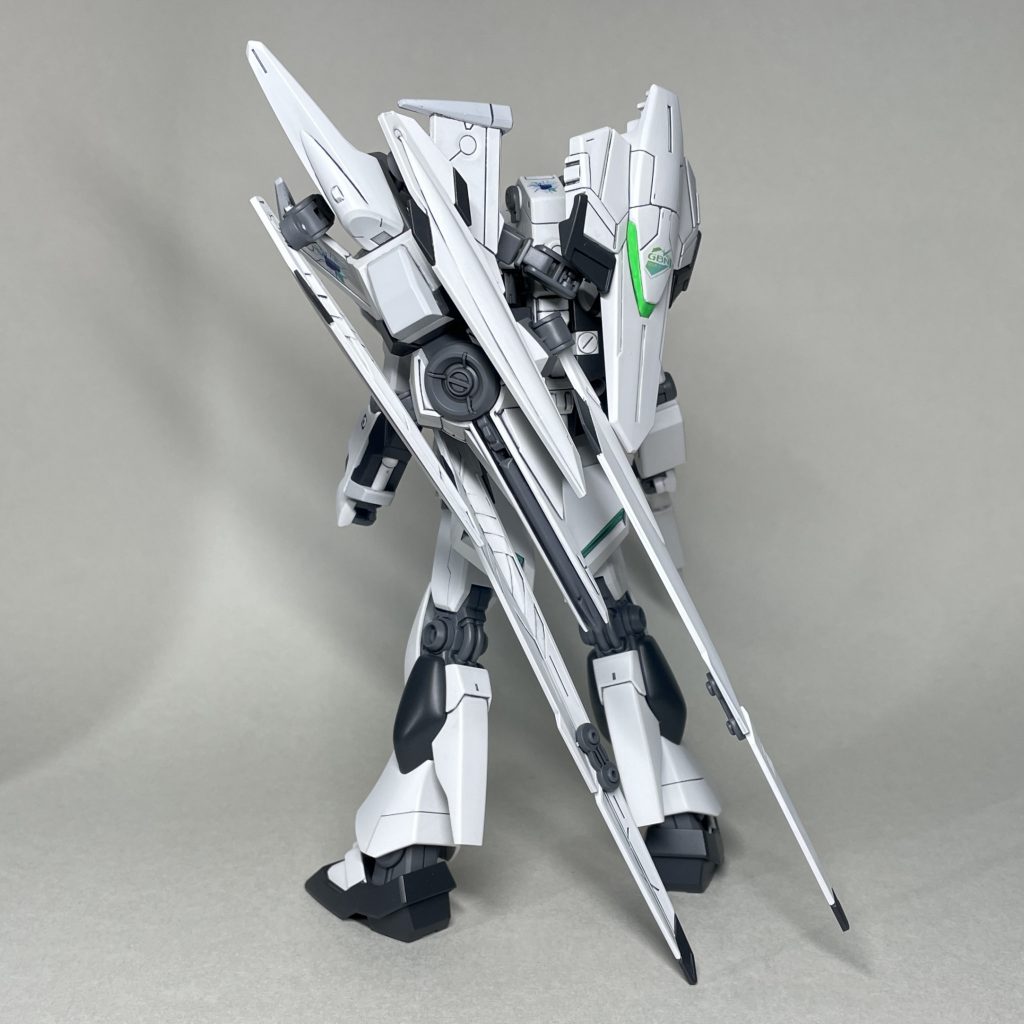 ガンプラ　373941532 1/144 EG νガンダム GBN運営所属ELダイバー用 メイ使用機｜AK_I