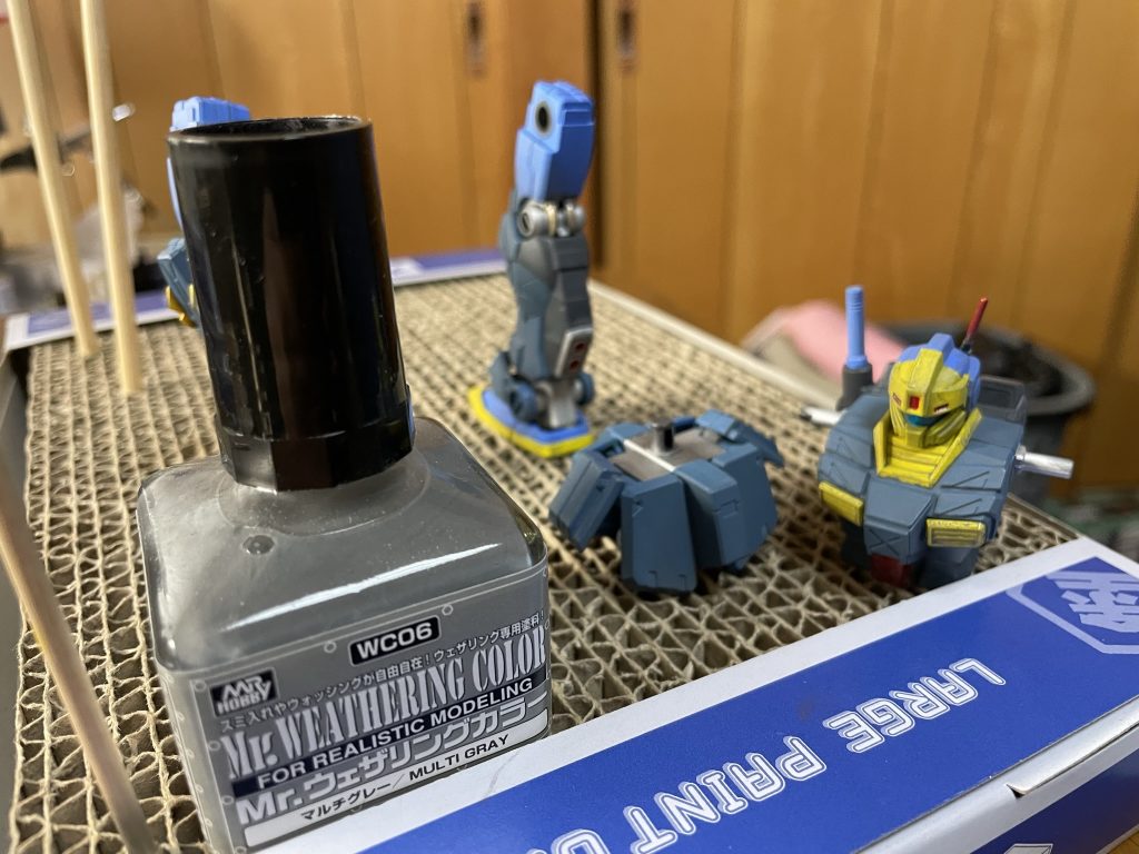 ジムストライカー　ウクライナ支援–2枚目/制作者：くまざえもん