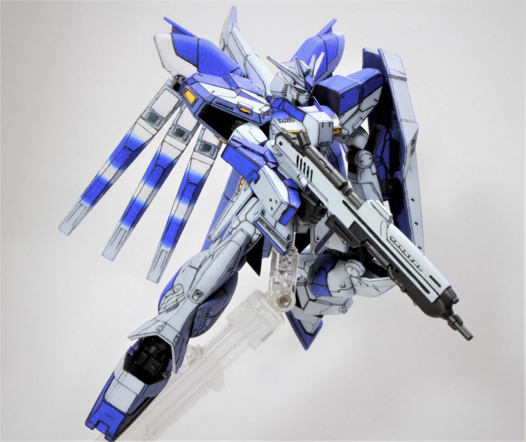 Hi-νガンダムは紫系と青系の配色がありますが、好みで青系に変更しています。