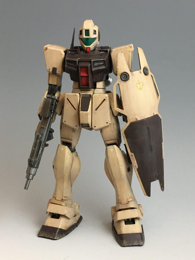 割れたり折れたりしたパーツを何ヶ所か修復しました。