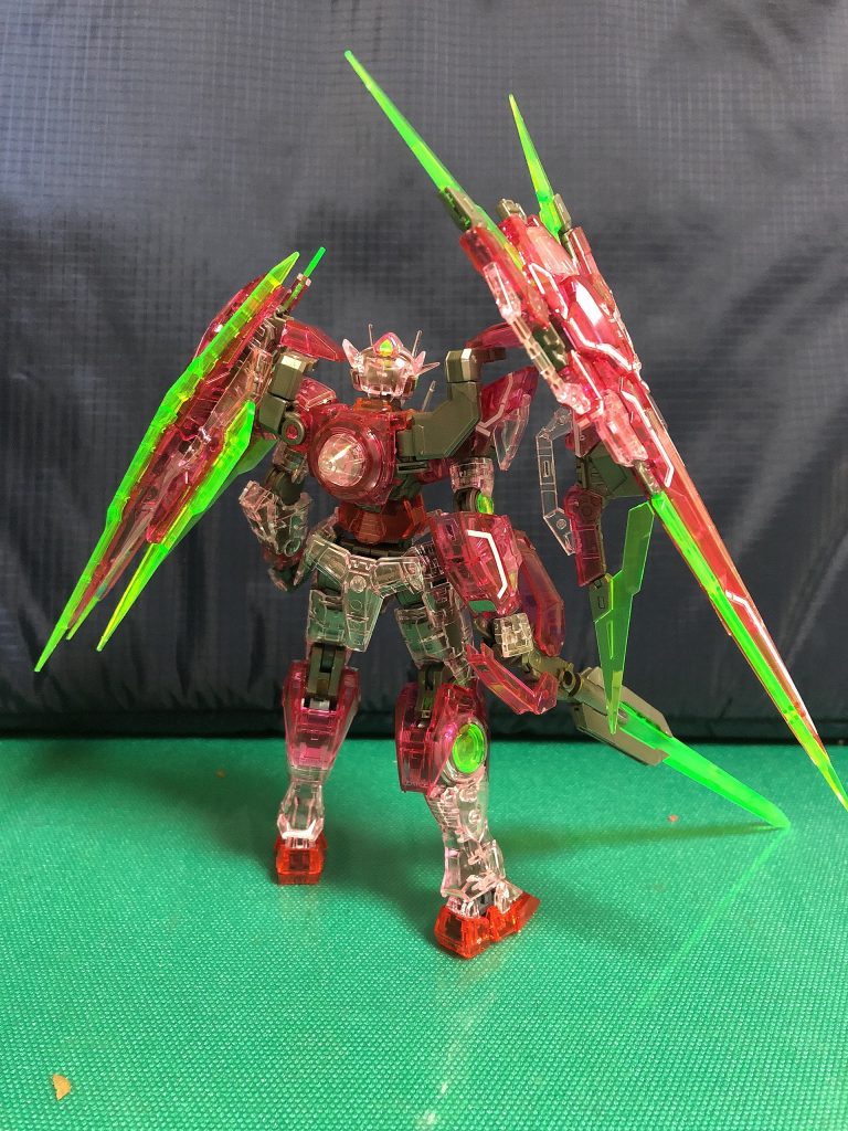 フレームがある分HGとかEGよりもクリアが映えますね