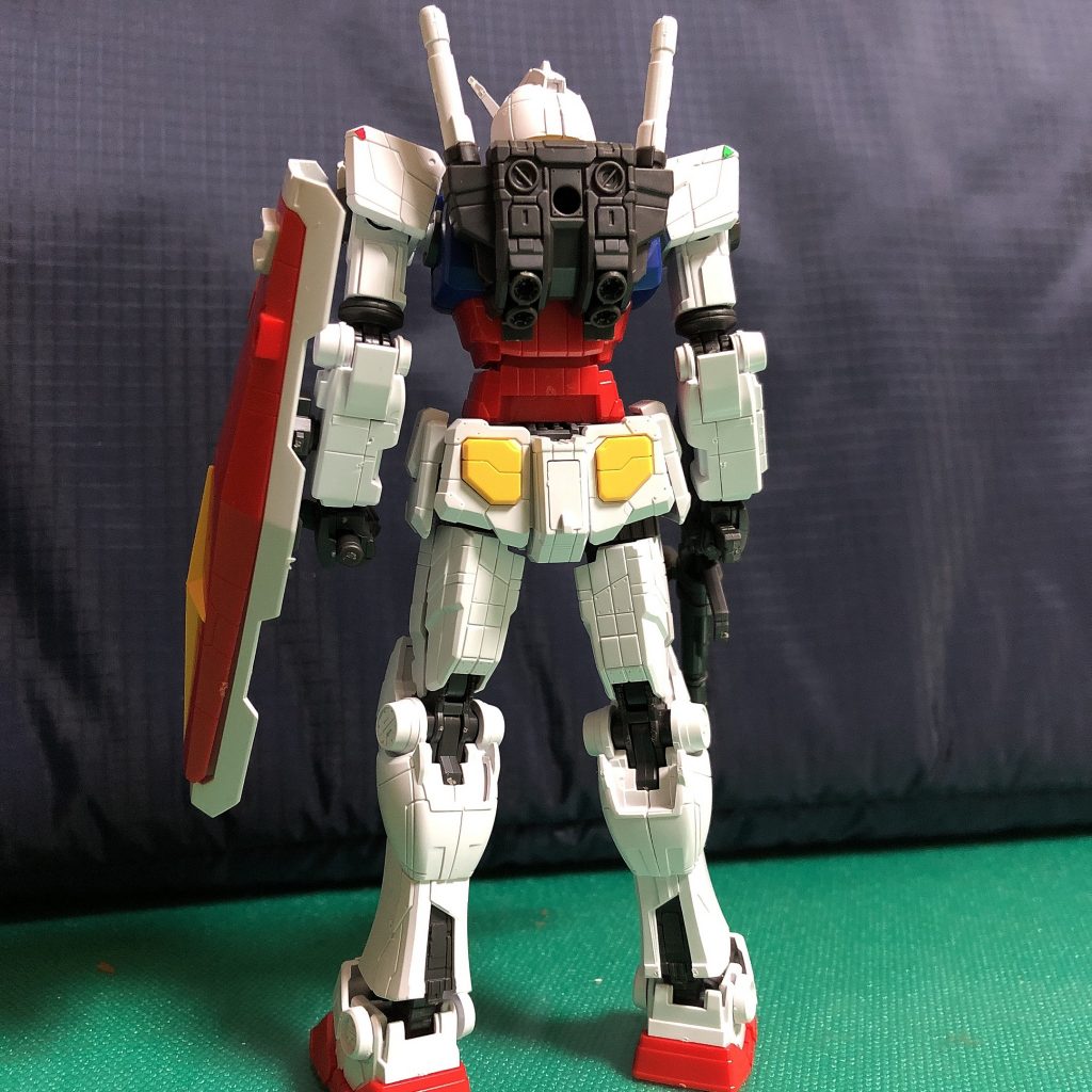 大地に立つ！–3枚目/制作者：プラマコ