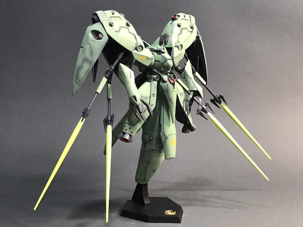 塗装は黒立ち上げのグラデーション。(練習中)