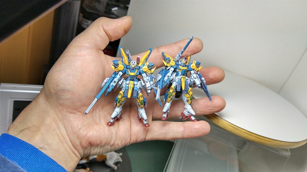 V2アサルトバスターガンダムは一番カッコ良かったので、２体同時製作しました。これで一番辛かった😵