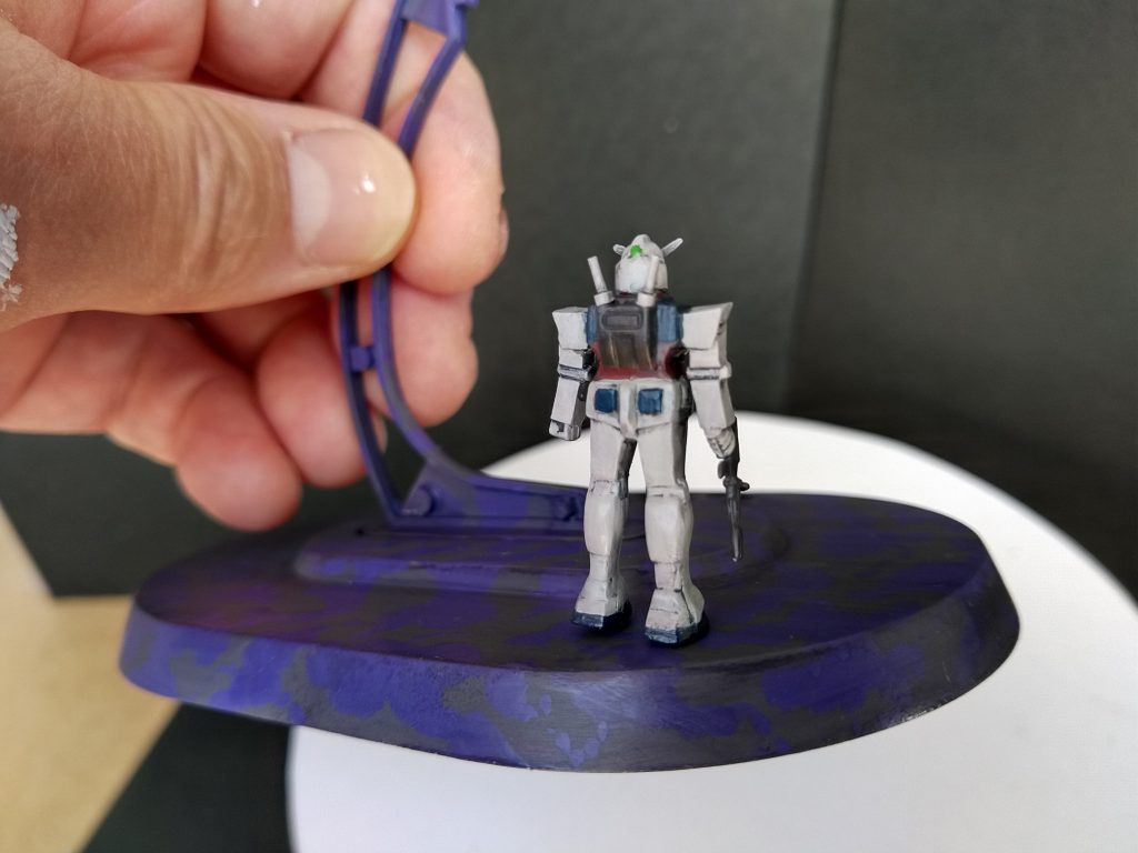 チビガンダム背面。