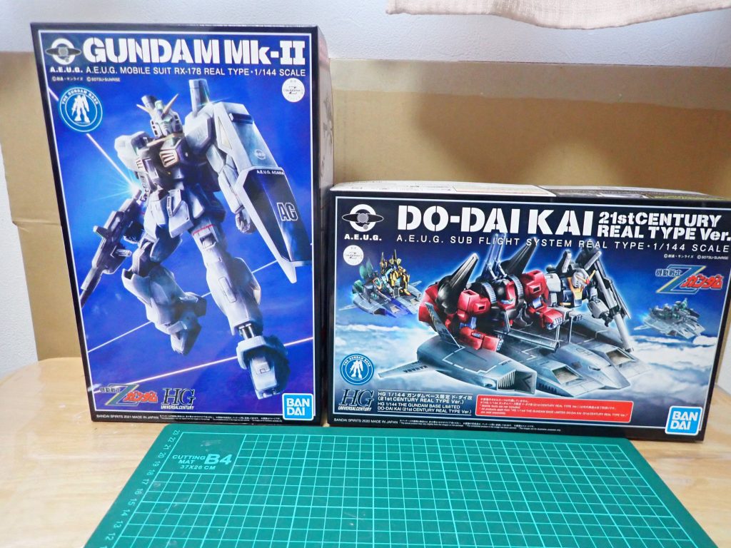 塗装レシピ関節　メカサフ　（ガイアノーツ）→スーパースムースクリア（クレオス）本体部グレー　黒サフ（クレオス）→以前調色したグレー系金色　黒サフ（クレオス）→EXゴールド（ガイアノーツ）紺色　黒サフ（クレオス）→プリズムブルー（ガイアノーツ）黒系　黒サフ（クレオス）→ピュアブラック　（ガイアノーツ）