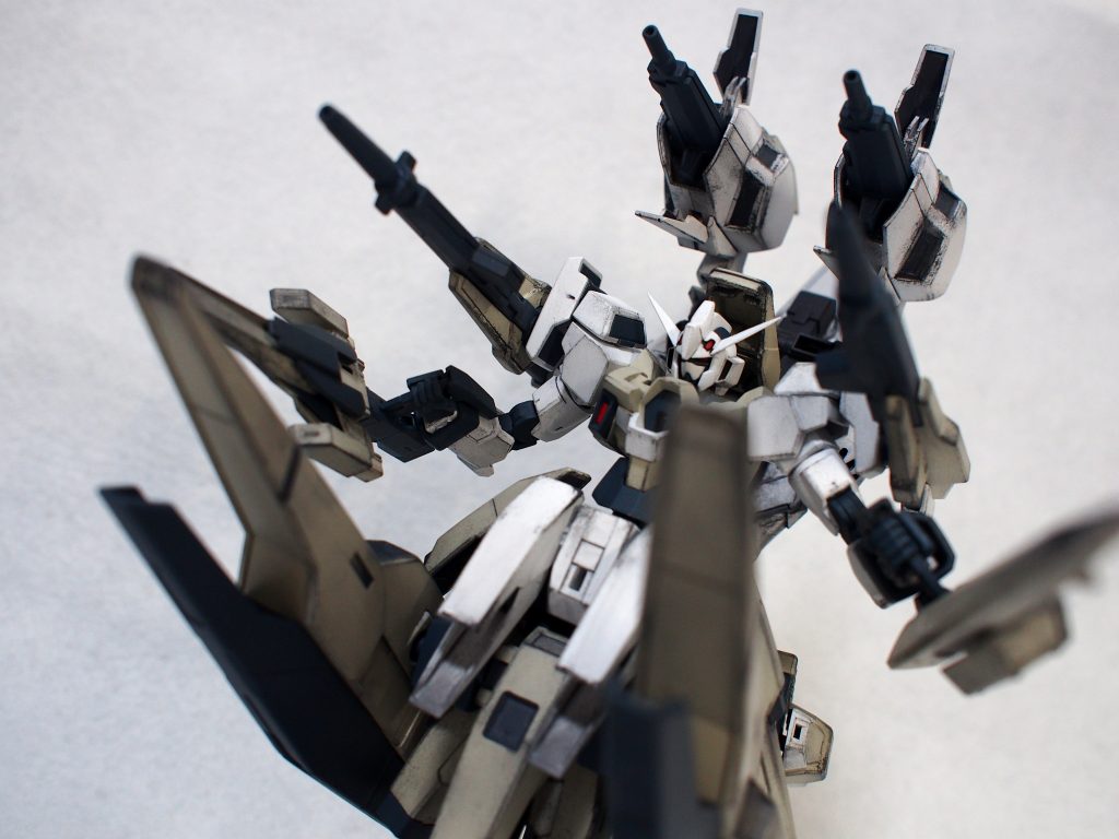 ビーム兵器によるフルバースト。ドッズライフル×5＋シグマシスロングライフル。