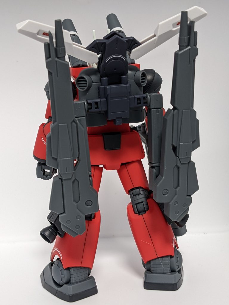 うしろ！！白いアンテナのようなものは、指向性強化センサーということで。ミノ粉影響下でどこまで効果があるかは不明です。じゃぁなんで積んだ？これはサタニクスウェポンズのドリルじゃない方をそのまま使いました。大型ライフルには小型ながらジェネレーターを内蔵している（妄想）ので、ガンキャノンの能力には影響しません。こちらはそのままパワードアームズパワーダーから拝借です。脚部にはMSバーニア02を。ファイアナッツにさよならバイバイ。なんてことしやがる！でも宇宙で投げものってどこまで効果出せるんでしょうね。