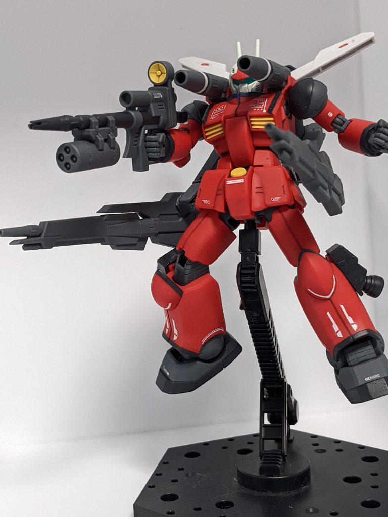 肩からキャノン、腰にライフル、手持ちもあって、背中になんか見ようによっては羽に見える気がするかもしれないもの・・・これ実質フリーダムなのでは？（暴論）というか、中距離支援型なのに格闘もこなすっていうかそれは変な影響を受けた天パのせいっていうか、あと岩投げたのはハヤトなんだけどとのみち中距離支援とはいったい・・・となっていたので銃火器の追加は理に適っているはず。だふん。