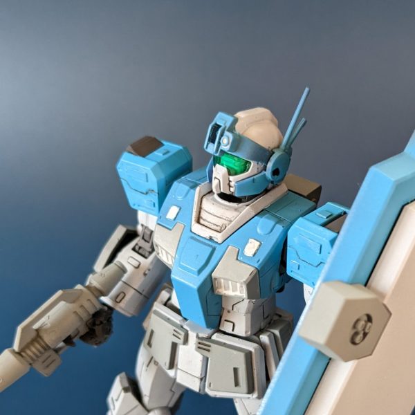 ジムガードカスタム(最終防衛機仕様)完成品 全塗装 ガンプラhgmgrgpg 