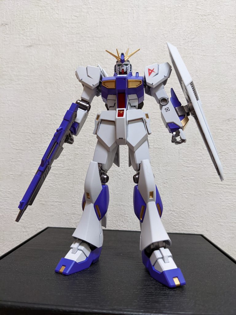 最初は、福岡立像に寄せつつメタブルーで塗ろうと思ったのですが、そっちはRGのキット出てから作る(ゲット出来れば、ですが😅)ので、今回はこの色で行ってみました😉