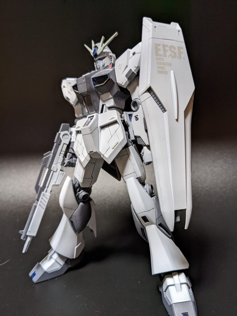 量産タイプをイメージして塗装しました。湿度が高めでクリアー艶消ししましたので、見事に白化！！！ 