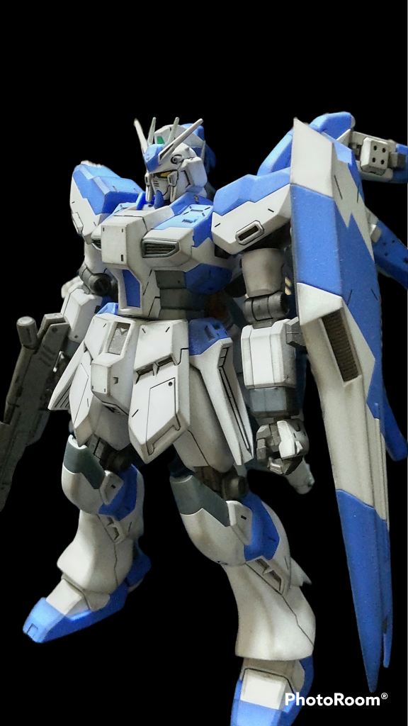 HGUC  Hi-νガンダム–3枚目/制作者：otohiko0201