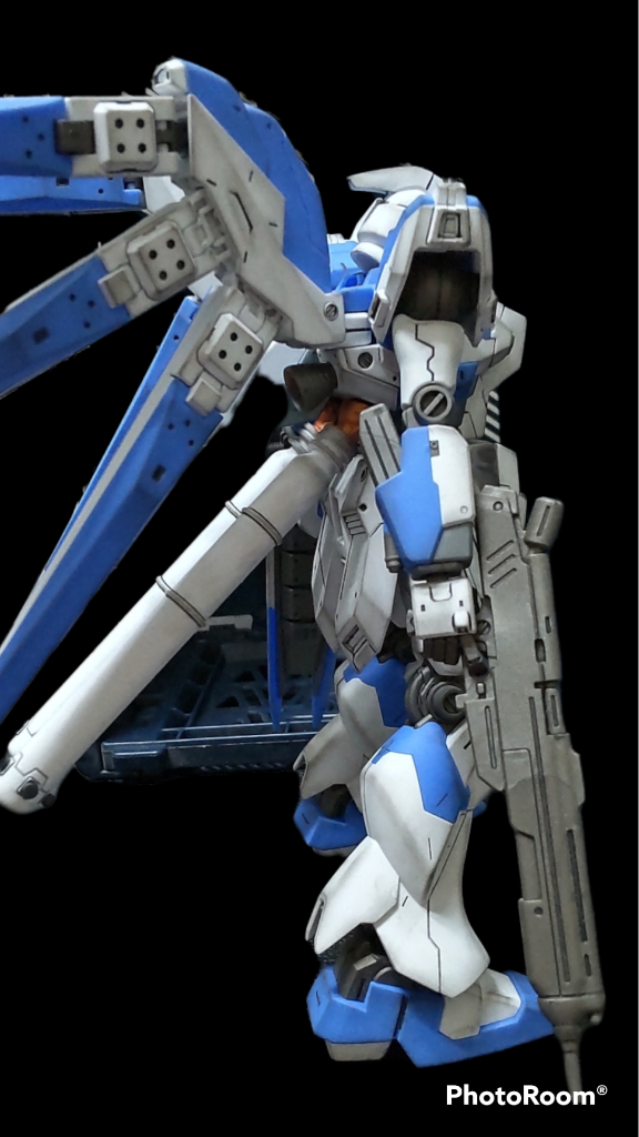 HGUC  Hi-νガンダム–5枚目/制作者：otohiko0201