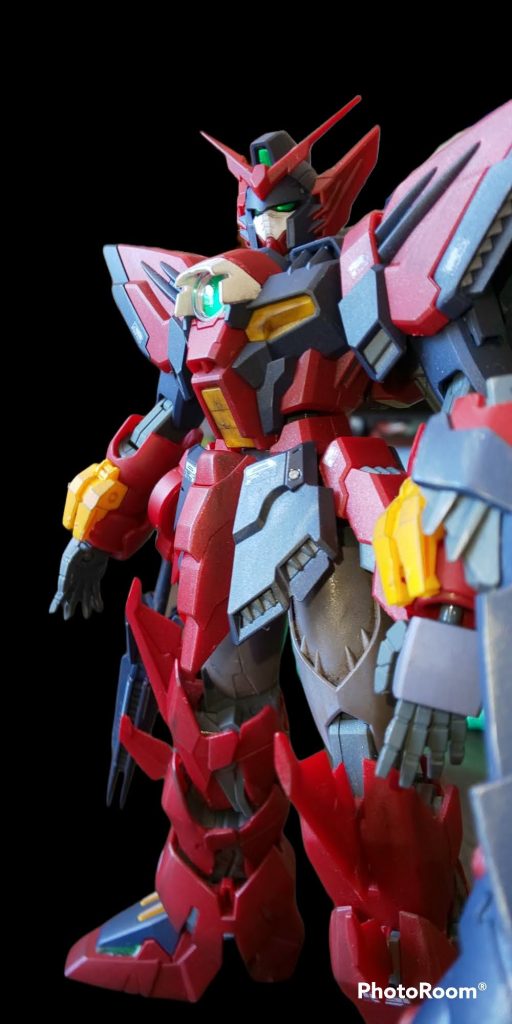 赤いMSはカッコいいのが多いですね。