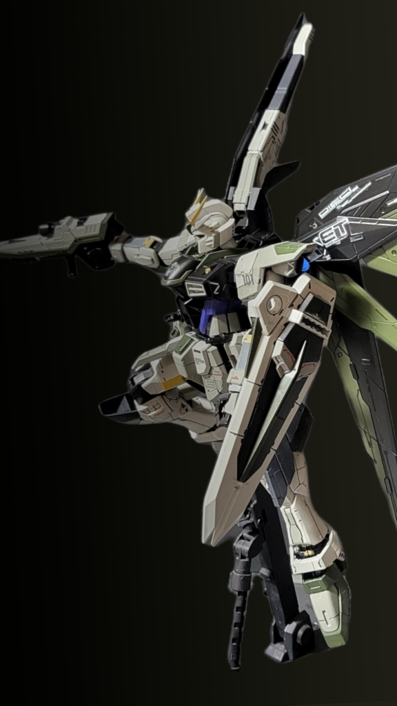 アクションポーズ１中々モールド多めでスミ入れで楽しめました