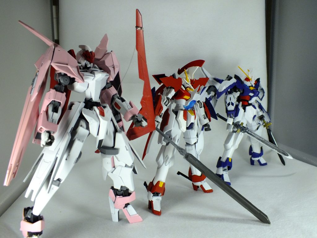 Mk.Xl A.P.L.アマリリス暁帝、Mk.Xll F・アマリリス・スクリーマーと。それぞれの元ネタはスーパープリン様のアポロンガンダムプロミネンス、トロ様のガンダムフェーテです。ここまでご覧いただきありがとうございました。他の作品も見て行って頂けたら嬉しいです。