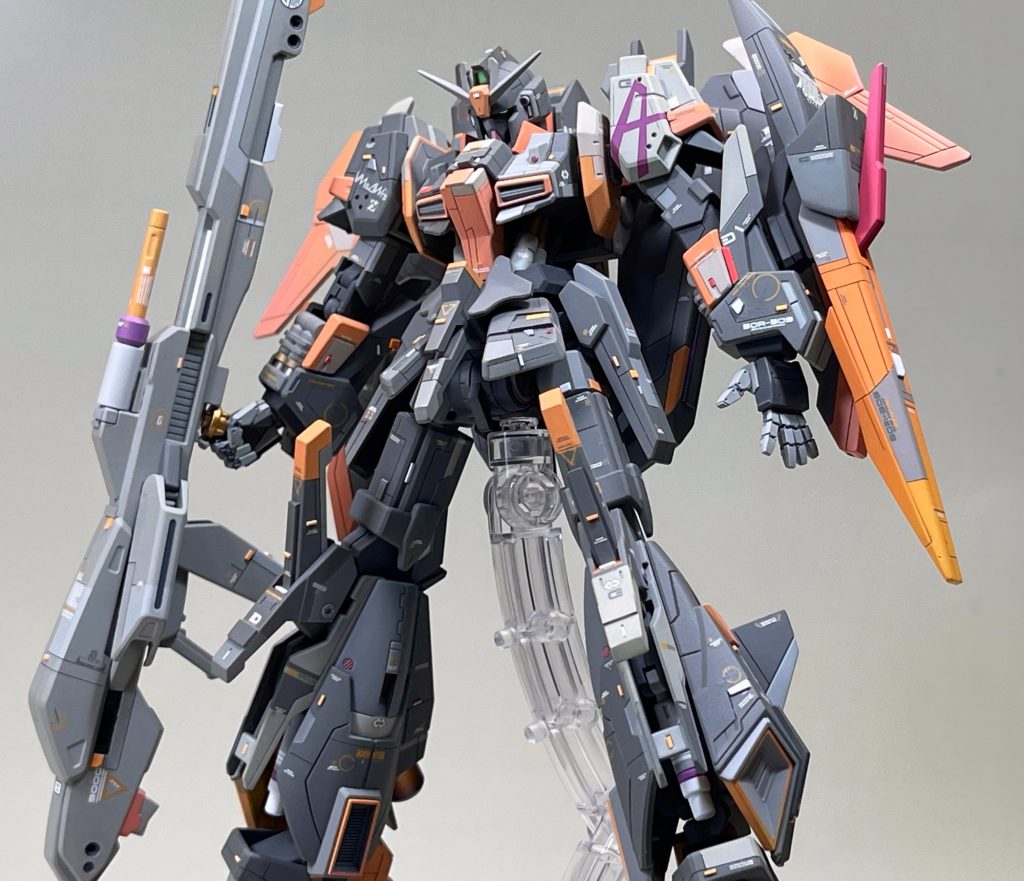 HGUCゼータガンダムからハイメガランチャーを流用して持たせてみました。