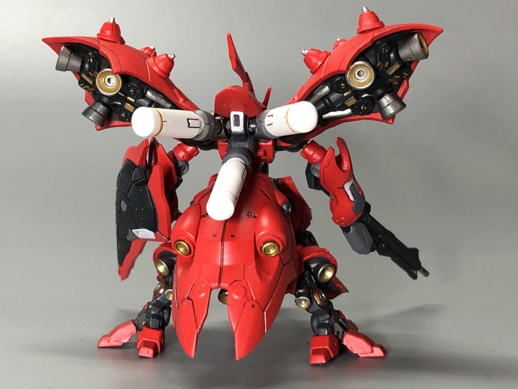 サイドアーマーはオミット。背中のバーニアはつけ忘れw