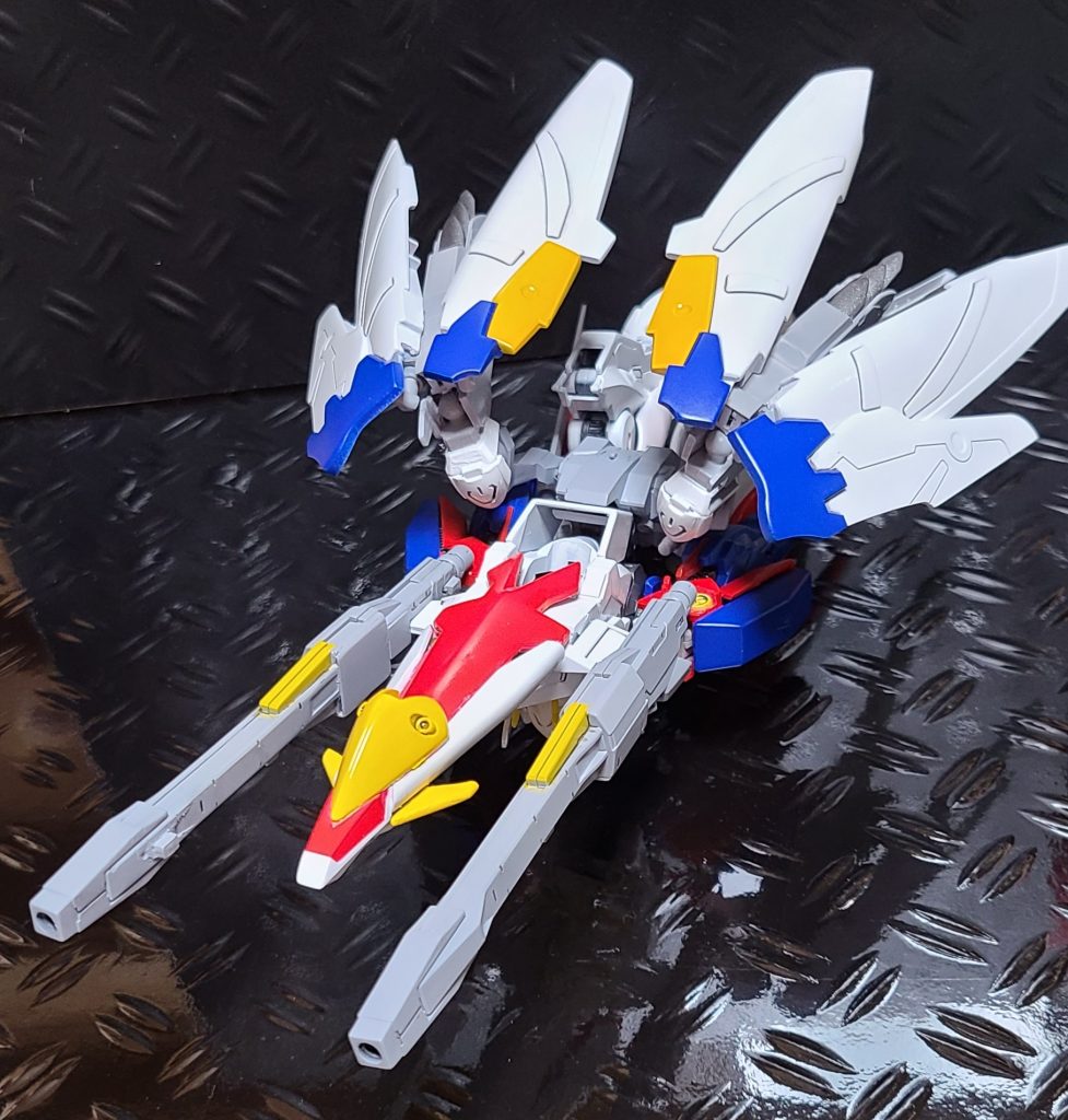 バードモードへ変形可能です( *´艸)